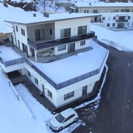 Flat In Near The Area Apartment *