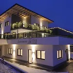아파트 Flat In Near The Area *